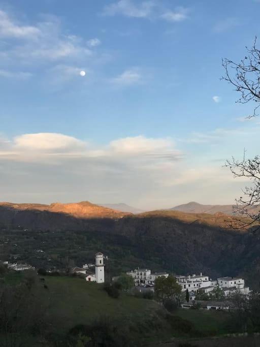 La Casa Rural De Paco Y Ana Pitres Kültér fotó
