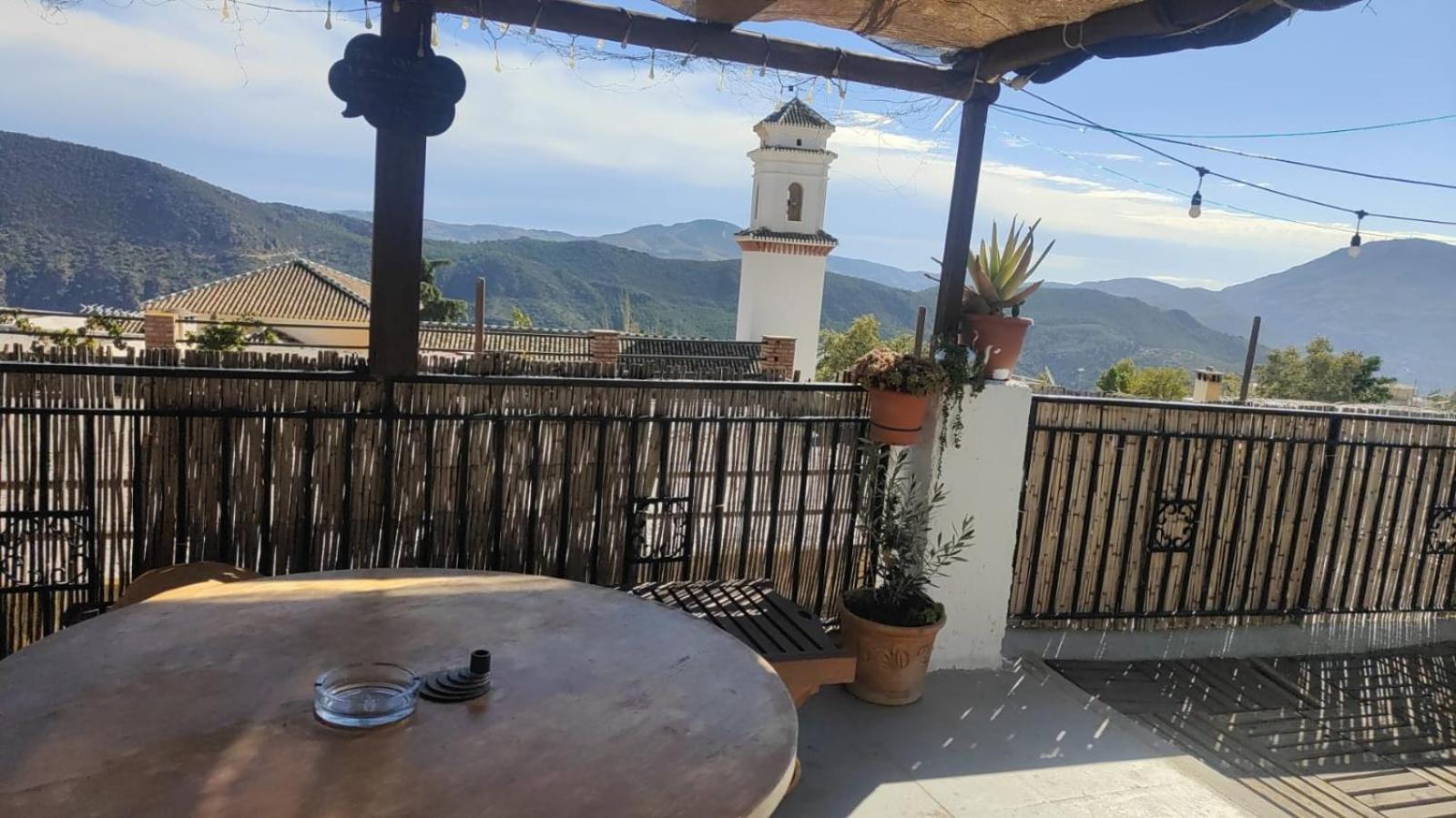 La Casa Rural De Paco Y Ana Pitres Kültér fotó